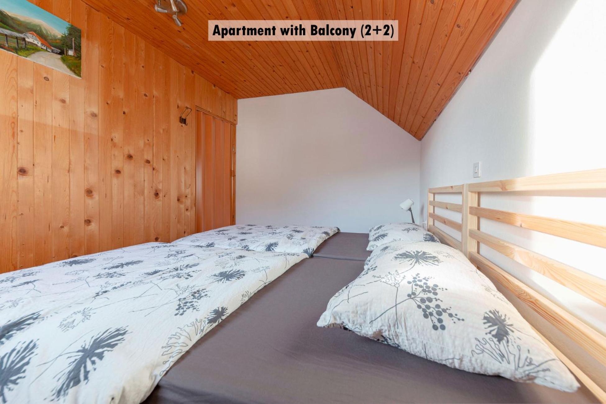 Apartments Farm House Uric Jesenice Exterior foto